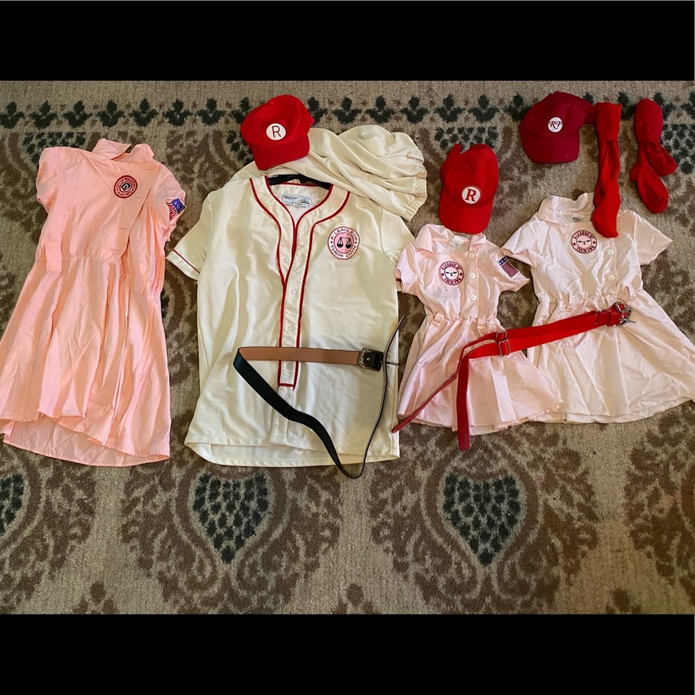 A league of Their Own FAMILY costume